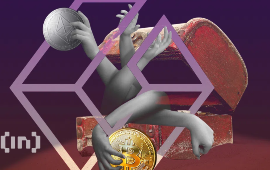 Is DCG Offloading Grayscale Shares a Sign of Impending Trouble?