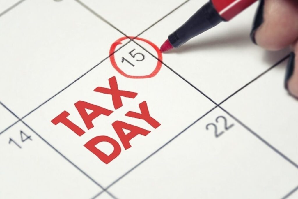 Crypto Holders Face Tricky Tax Situations as US Taxes Due Next Week – Here