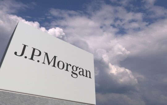 JPMorgan Pursues Tokenization Plans Despite Crypto Downturn and Regulatory Hurdles