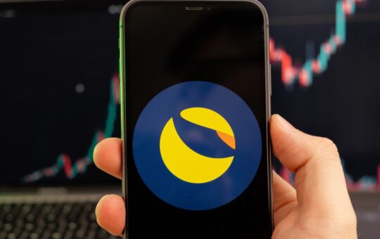 Terra Luna Classic Price Prediction as LUNC Suddenly Pumps Up 3.5% – Time to Buy?