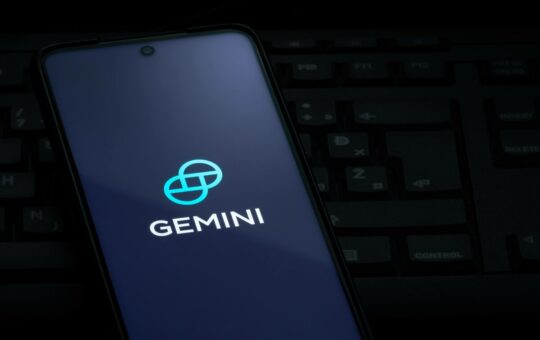 Today in Crypto: Genesis & Gemini File Motion to Dismiss the SEC Lawsuit, Temasek Cuts Compensation for Team Who Recommended FTX Investment, Hong Kong Police Launches