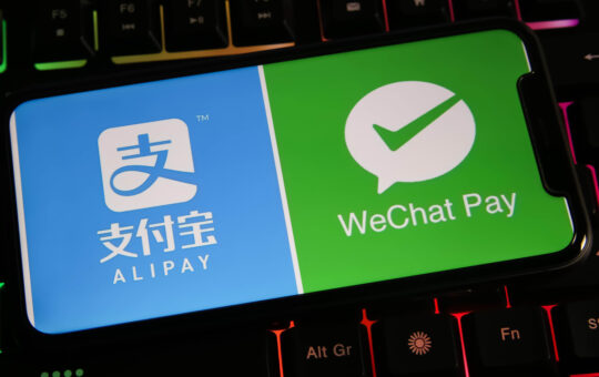 Today in Crypto: WeChat & Alipay Enable Foreigners to Pay at Chinese Retailers, ETH 699,816 Paid as Royalties to NFT Projects on Ethereum, Hana Bank & Woori Bank