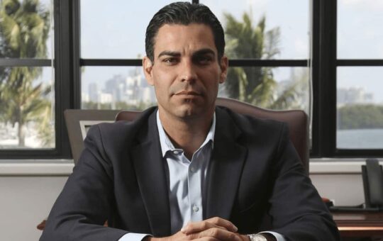 Miami Mayor Francis Suarez Will Take Salary in Bitcoin If Elected President