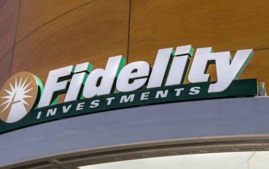 Fidelity Joins BlackRock in Race for Ethereum ETF