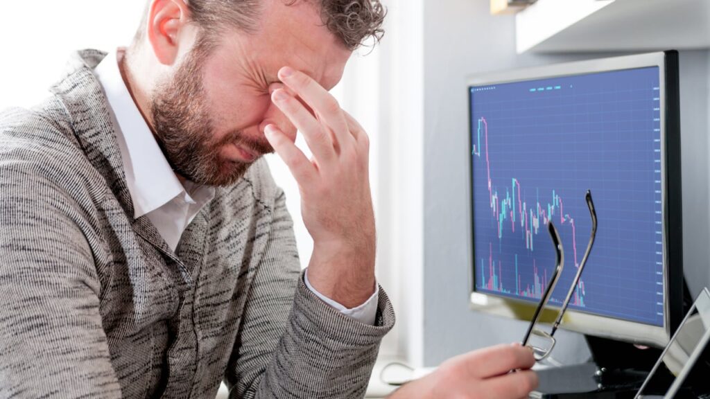 Crypto Markets Experience Minor Setback as Major Coins Dip, While Select Tokens Buck the Trend