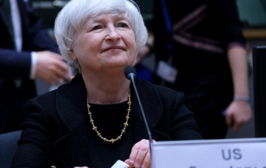 Janet Yellen Calls for More Crypto Regulation, AI Awareness