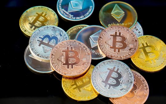 VP Kamala Harris promises to support crypto regulatory framework