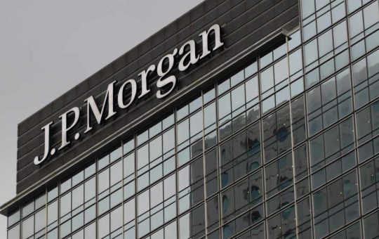 JPMorgan Hails Historic Rally as Crypto Soars in Unmatched November