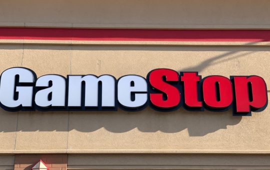 Gamestop Unleashes Bitcoin Strategy—Can $4.8B Make GME a Crypto Titan?