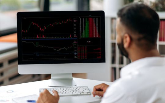 River price defies market downturn, explodes 40% to new ATH