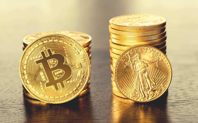 Bitcoin’s Link to Gold Hits a 6-Year High as Tech Correlation Fades: Why It Matters