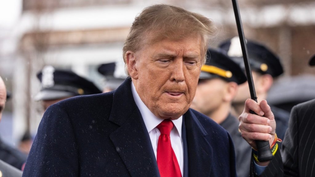 Young Crypto Voters Slam Trump Token Sales as Greedy Cash Grabs – Bitcoin News